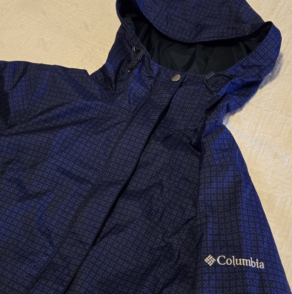Columbia Omni-Tech Breathable Hooded Rain Jacket, Blue Grid Print, Size Small - Picture 2 of 10